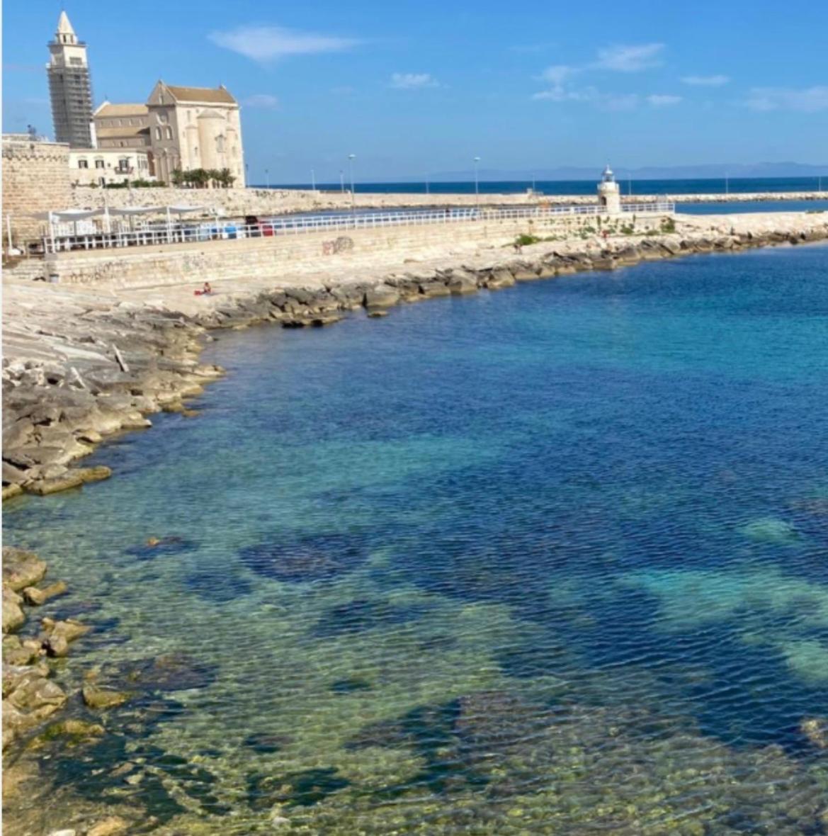 B&B Villa Mediterranee Con Parking Space Trani Luaran gambar