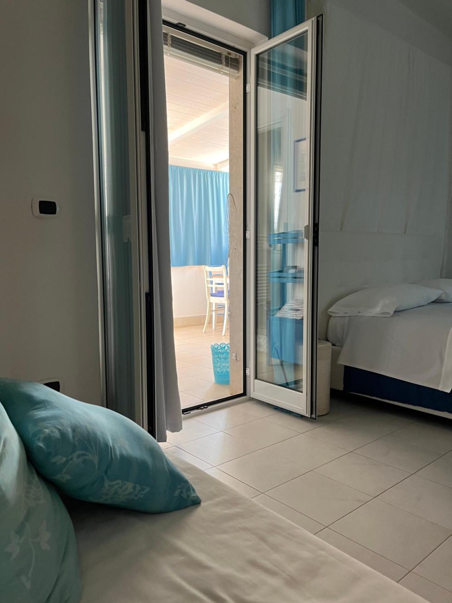 B&B Villa Mediterranee Con Parking Space Trani Luaran gambar