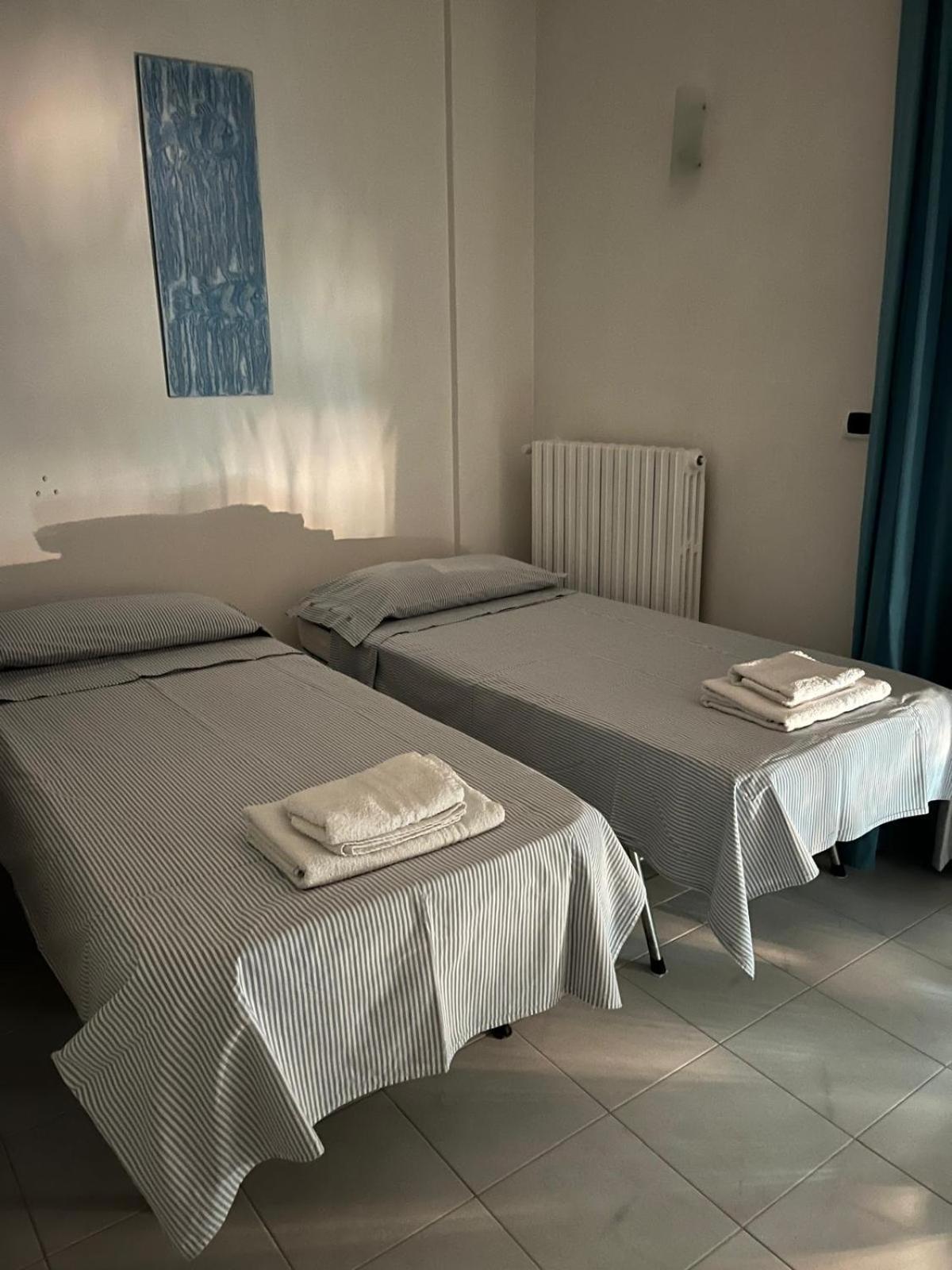 B&B Villa Mediterranee Con Parking Space Trani Luaran gambar